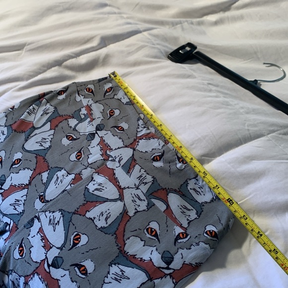 LulaRoe Rare Retired “Fox” print leggings. Buttery soft, super stretchy. EUC OS - Picture 5 of 7